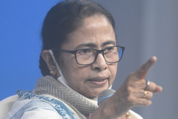 uploads/Mamata questions utility of rights body before leaving for Delhi