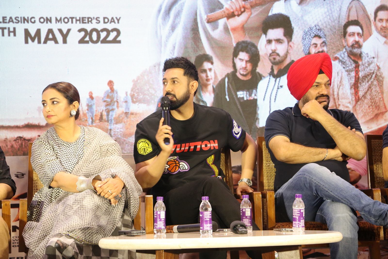 uploads/Gippy Grewal and Divya Dutta at Maa Poster Launch Movie on 6th May