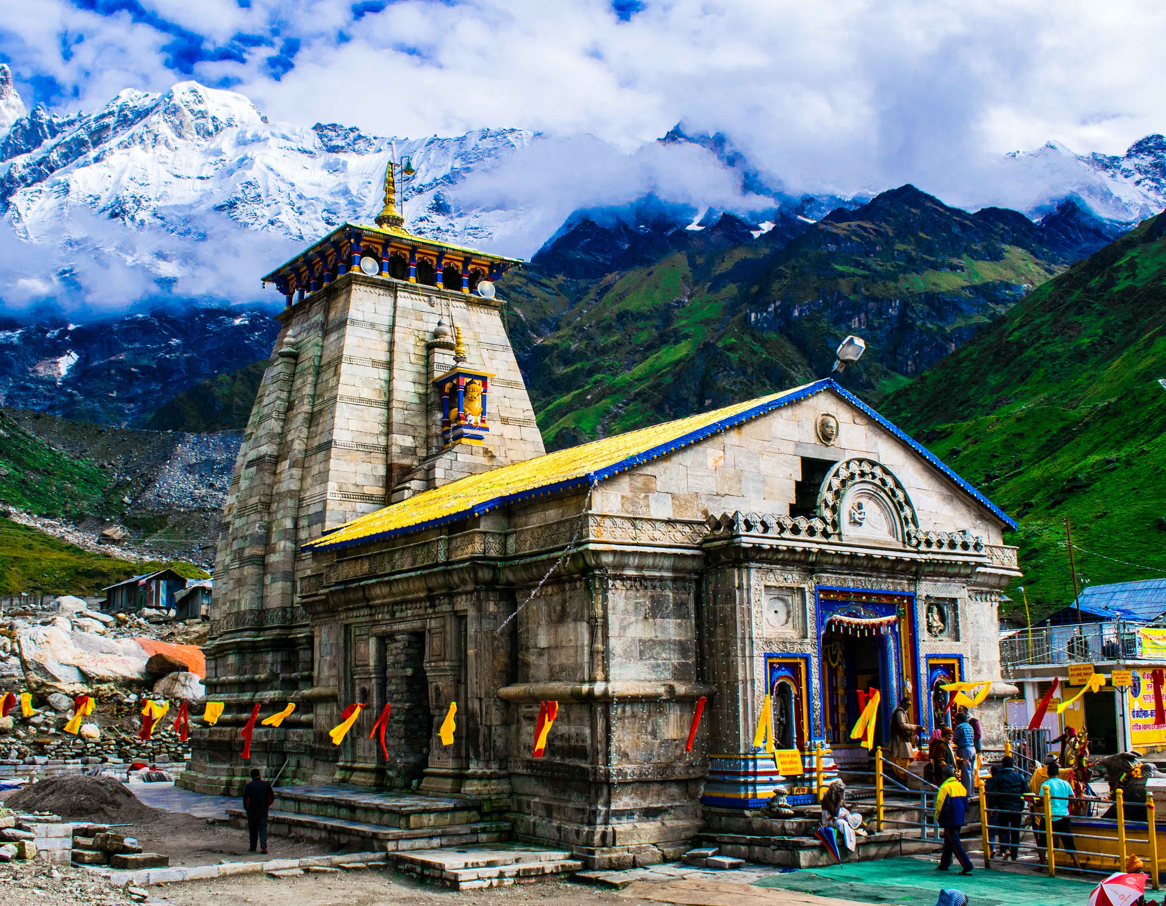 Chardham Yatra More than two lakh pilgrims visited in seven days Chardham Yatra More than two lakh pilgrims visited in seven days