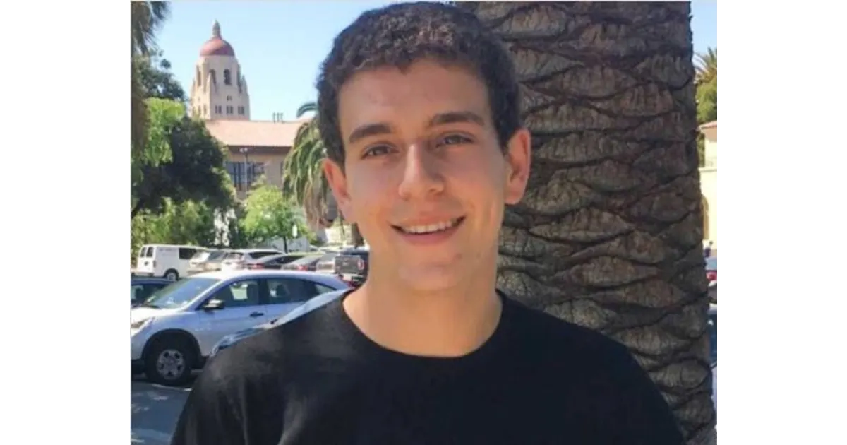 Daniel Naroditsky