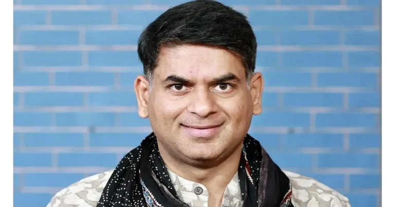 Saurabh Dwivedi